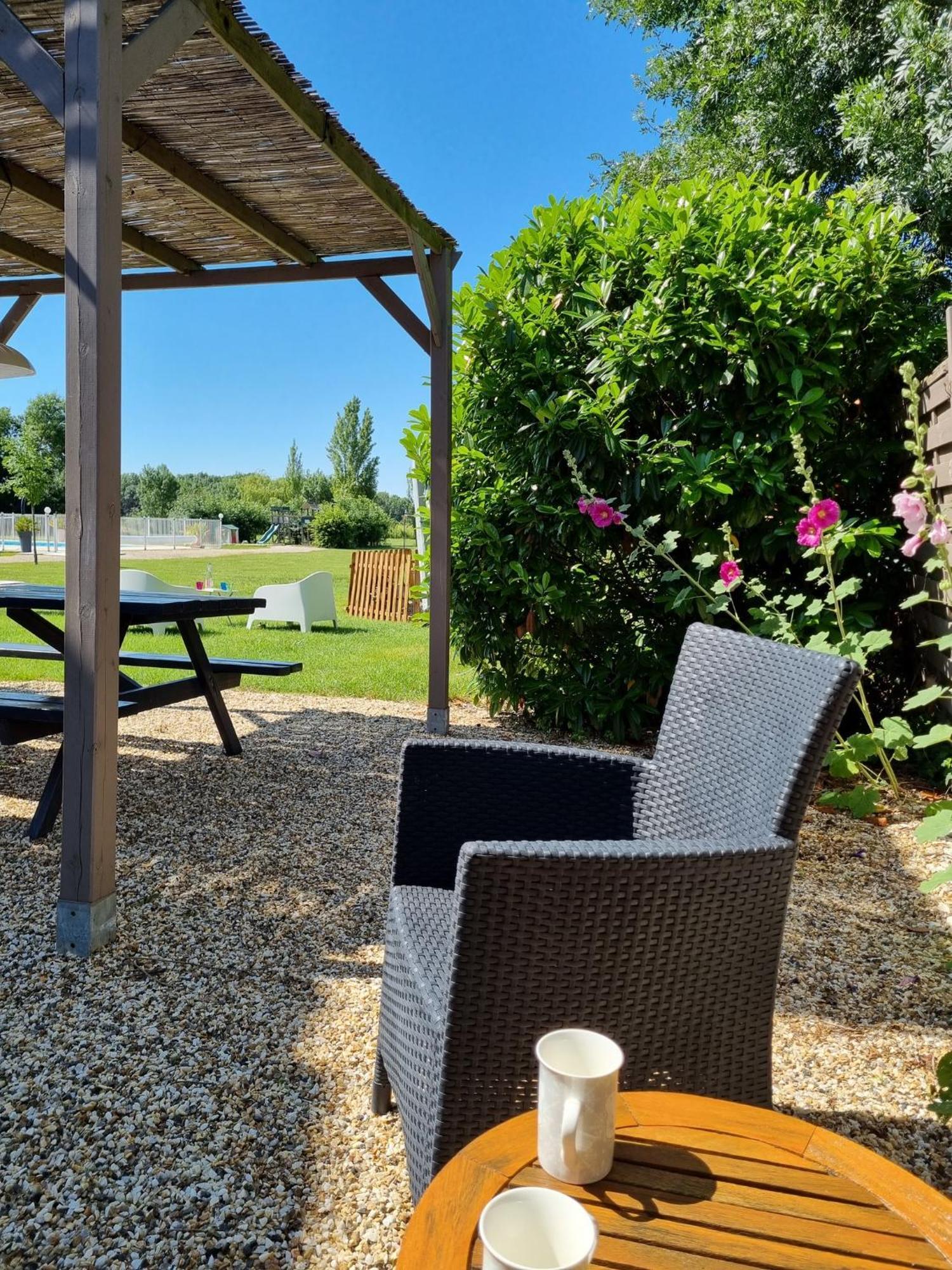 Gites De Cognac Bréville 外观 照片